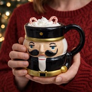 Robert Stanley Nutcracker Mug 18.6 Oz Black Gold Christmas‎ Soldier Cup Holiday